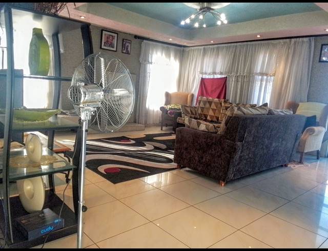 4 BEDROOM FREEHOLD FOR SALE IN WITPOORTJIE